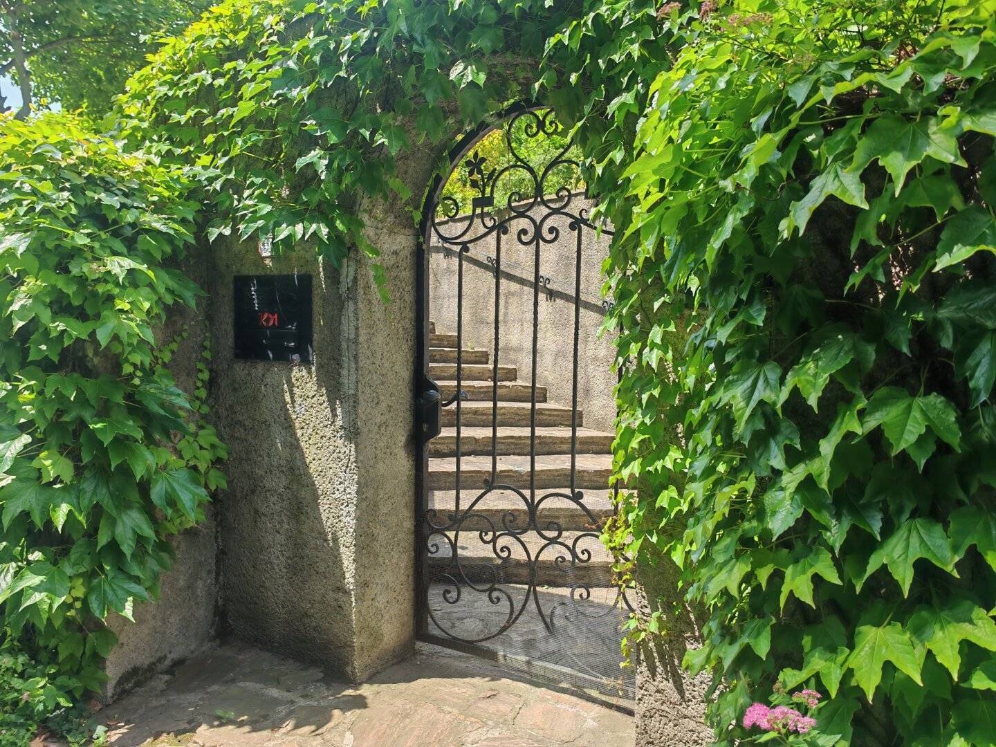 Einfamilienhaus mit Garten und Sauna in ruhiger Sackgassenlage