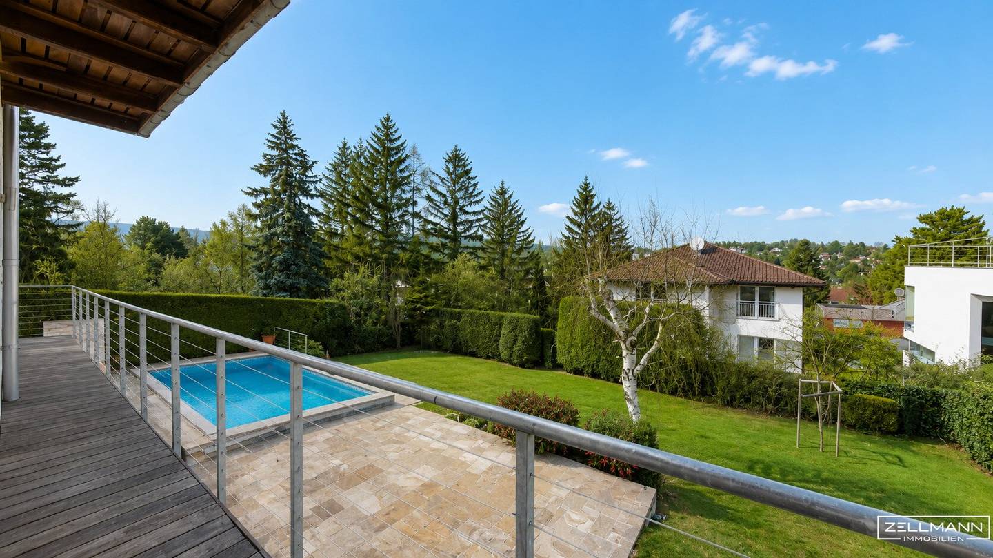 Architektenvilla mit Pool am Lainzer Tiergarten