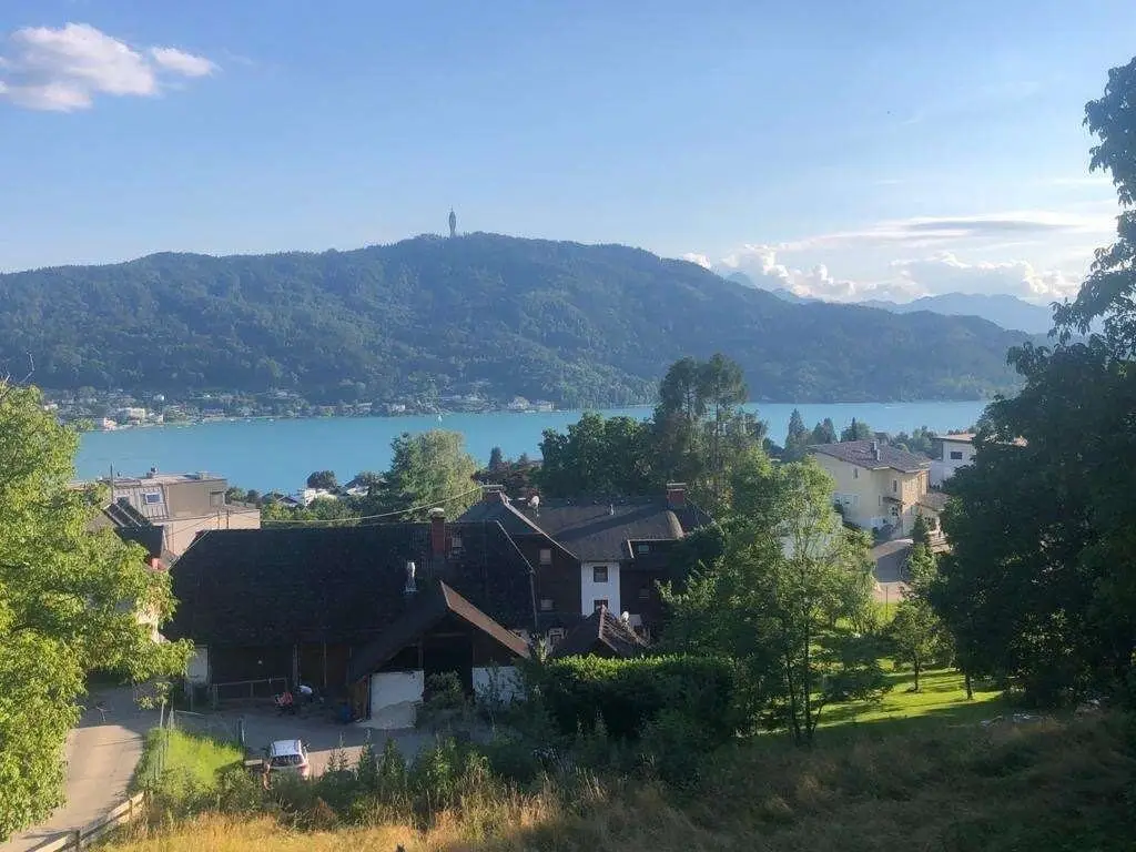 Wörtherseeblick zum Top-Preis – Baugrundstück in Pörtschach um nur € 210/m²