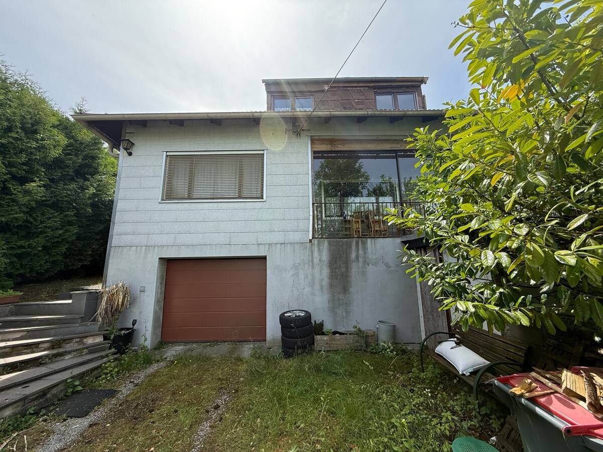 Single family home with garden and cellar in quiet location