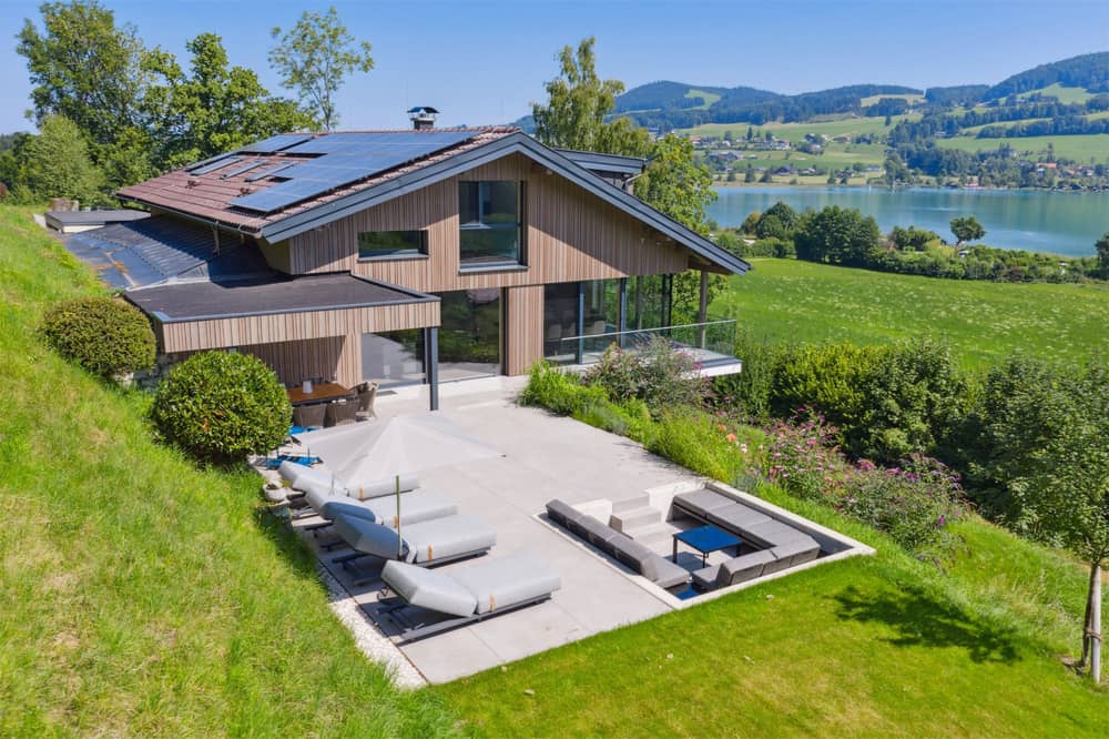 Villa mit unverbaubarem Seeblick und Sonnenterrasse