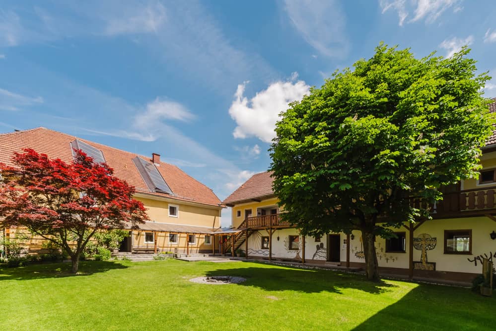 Historisches Seminarzentrum mit Sonderwidmung in Alleinlage