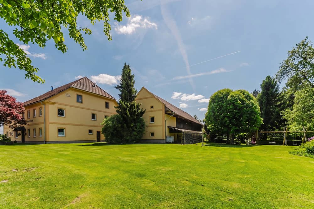 Historisches Seminarzentrum mit Sonderwidmung in Alleinlage
