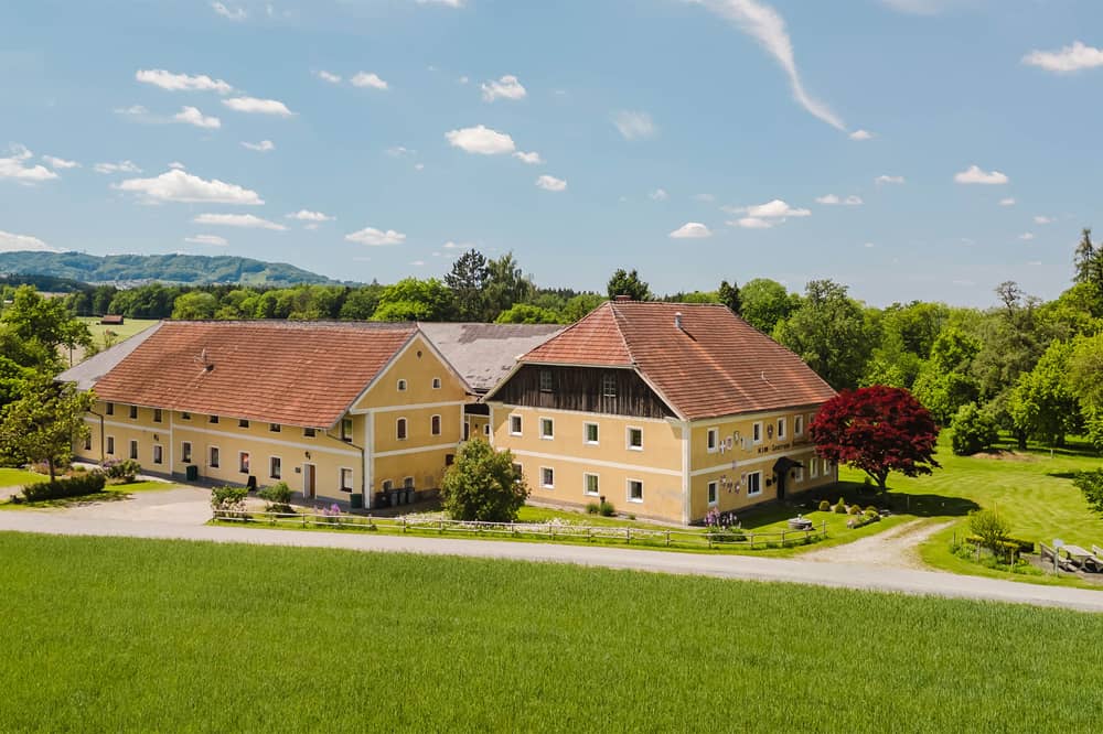 Historisches Seminarzentrum mit Sonderwidmung in Alleinlage