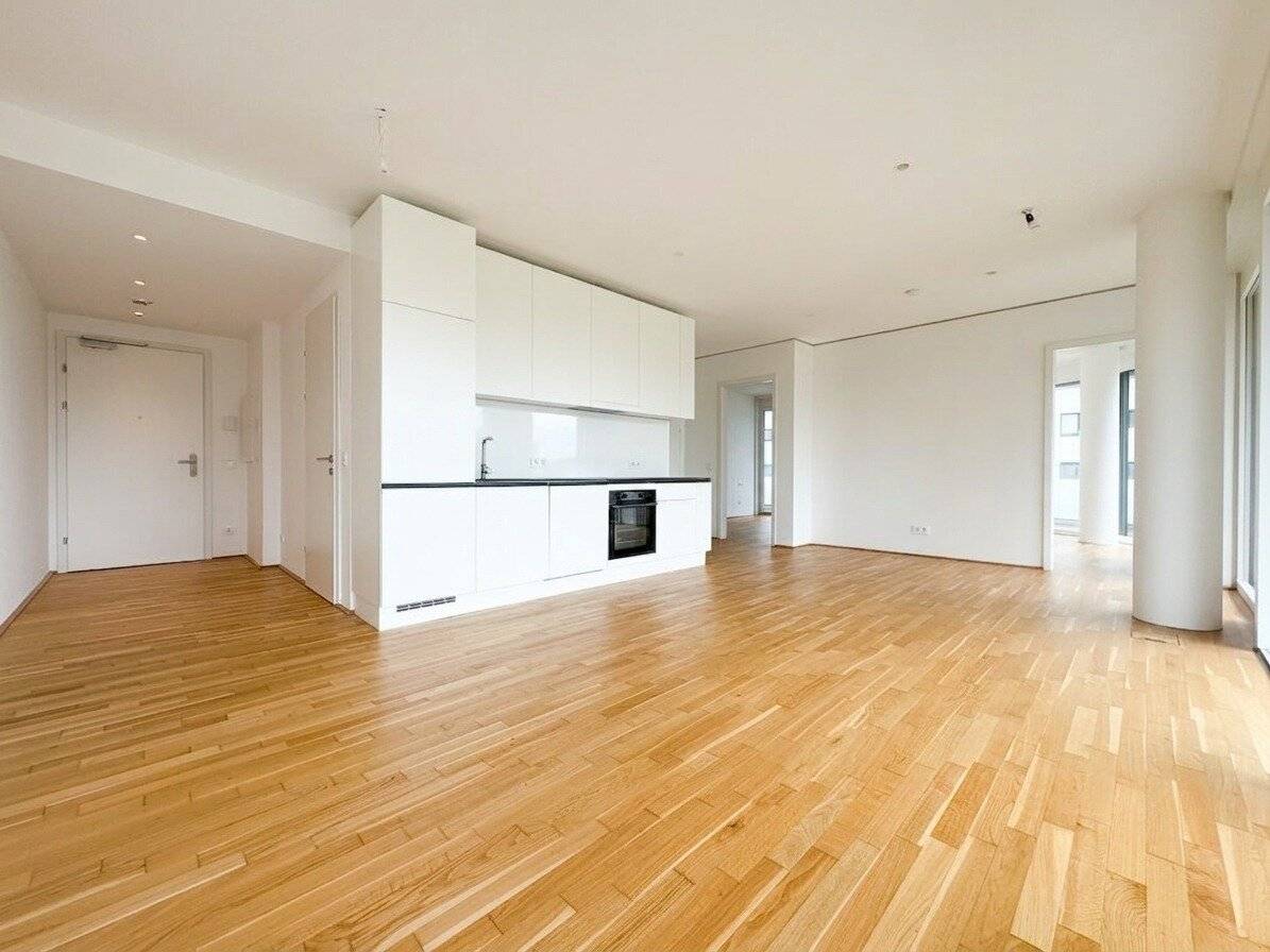 Wohnung mit Balkon und Blick auf die Neue Donau