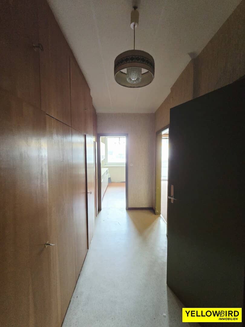 Erdgeschosswohnung mit Loggia und Lift