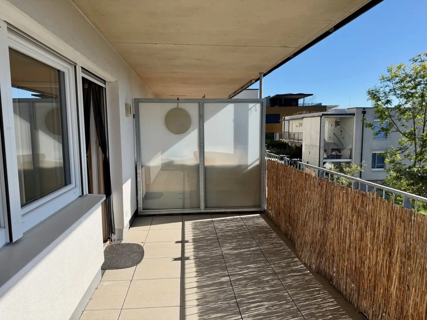 Bright new build apartment with terrace and carport in St. Peter