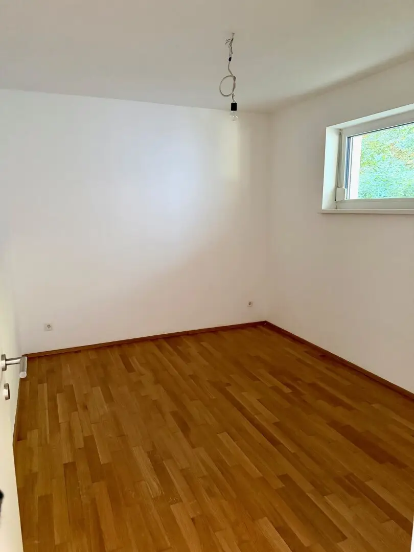 Bright new build apartment with terrace and carport in St. Peter