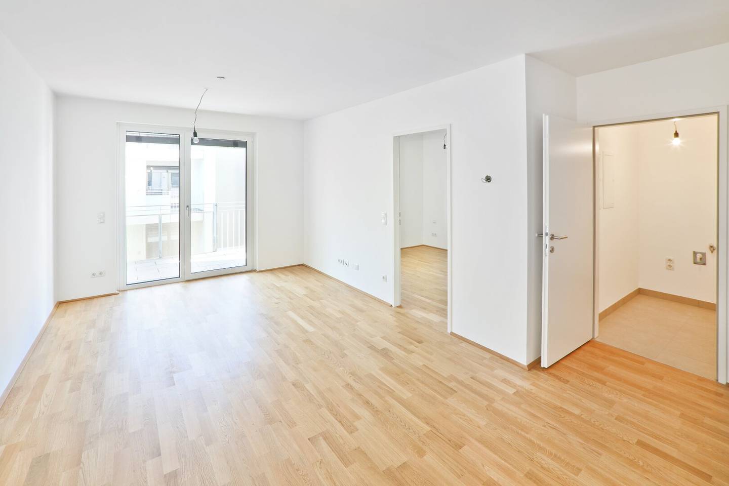 Neubauwohnung mit Garten und Loggia in Grünlage