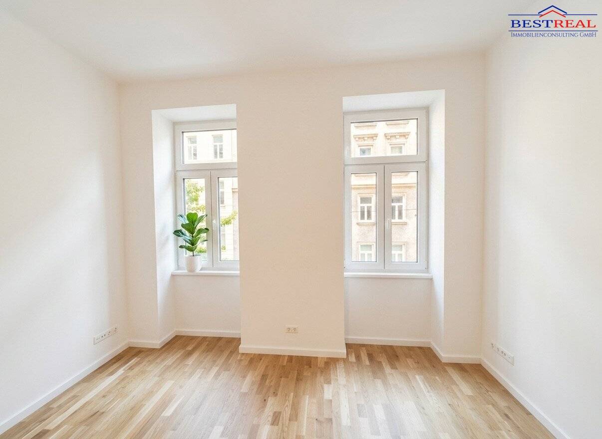 Sanierte Altbauwohnung mit Lift und Fußbodenheizung