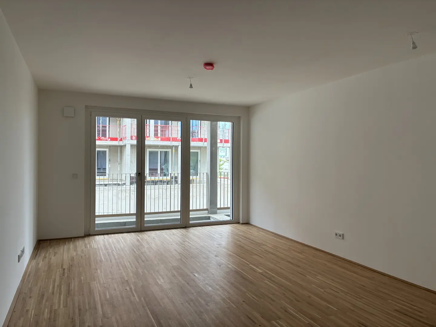 Erdgeschosswohnung mit Loggia und Parkett in Vösendorf