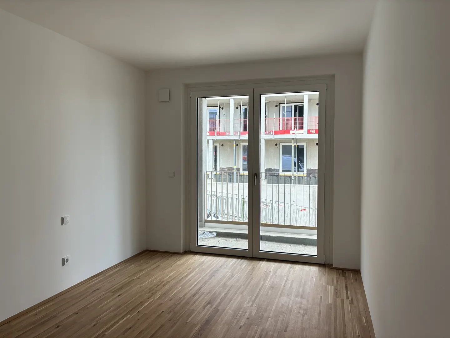 Erdgeschosswohnung mit Loggia und Parkett in Vösendorf
