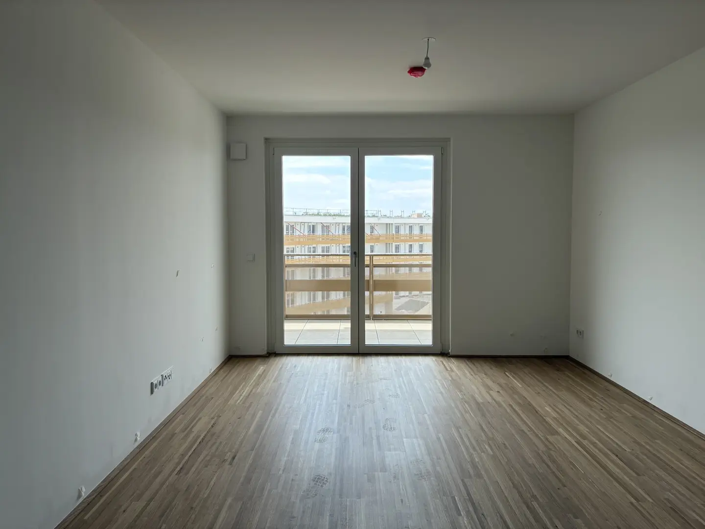 Dachgeschosswohnung mit Loggia und Biotopblick