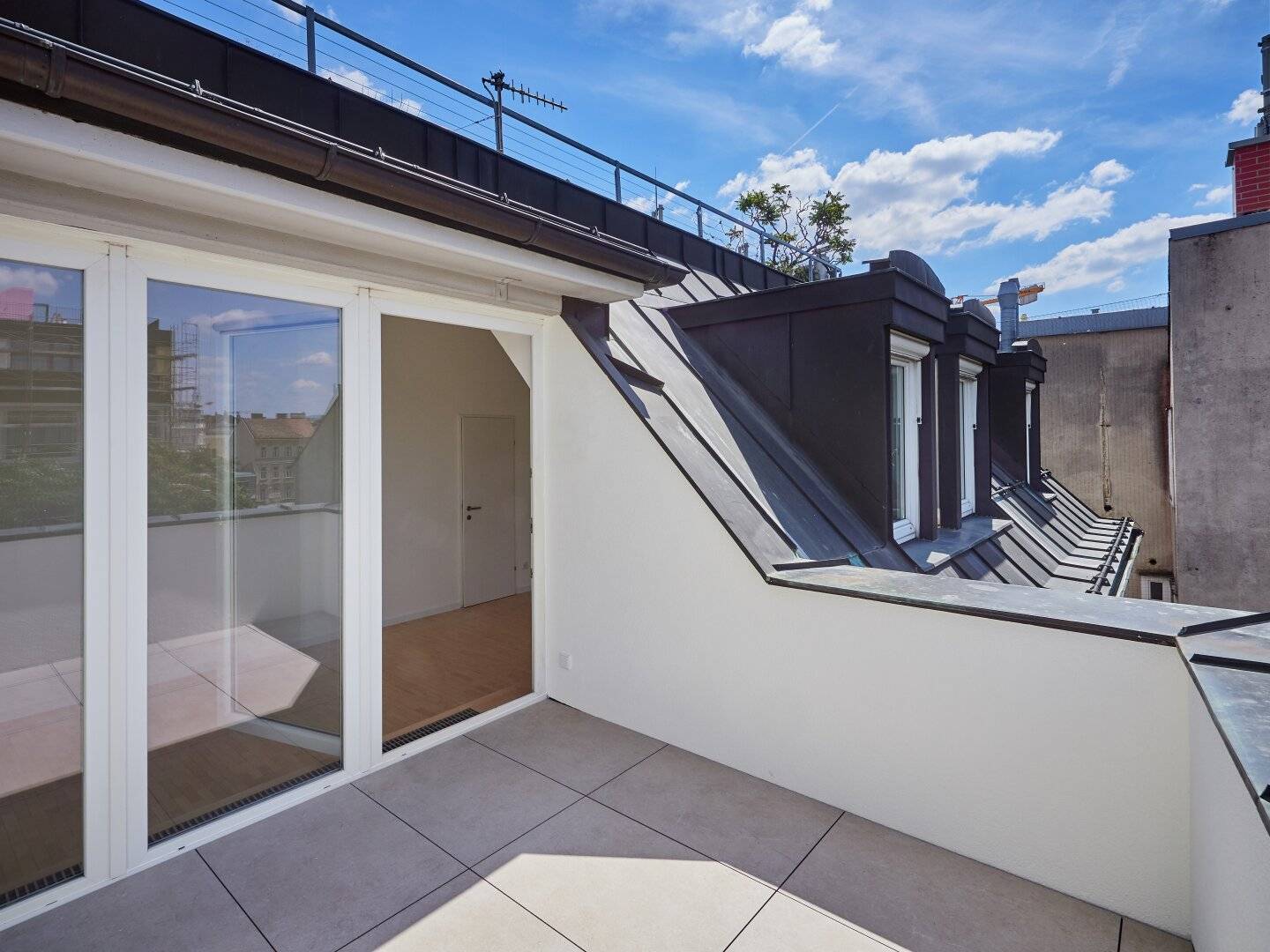 Dachgeschosswohnung mit Terrasse nahe Naschmarkt