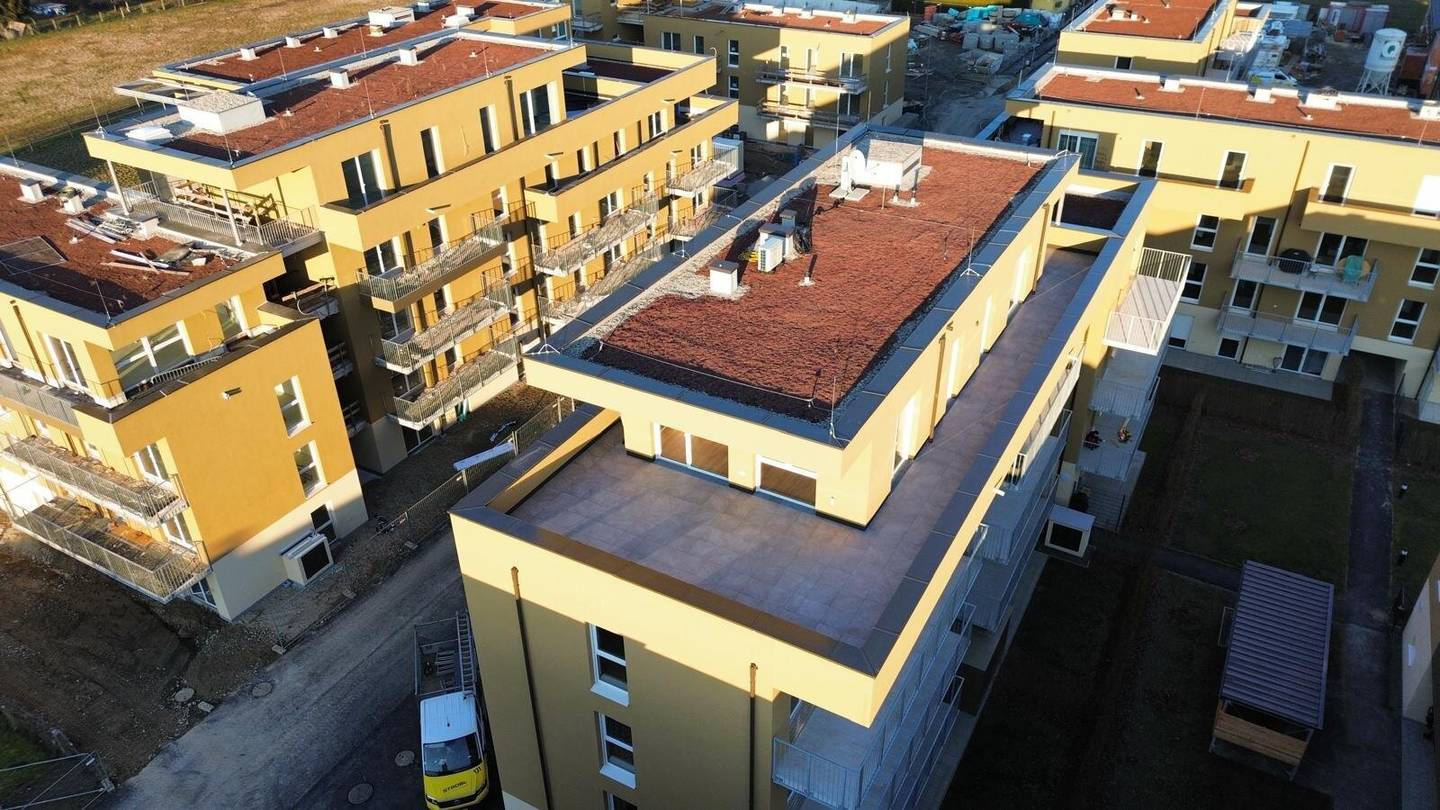 Penthouse mit großer Dachterrasse und Klimaanlage