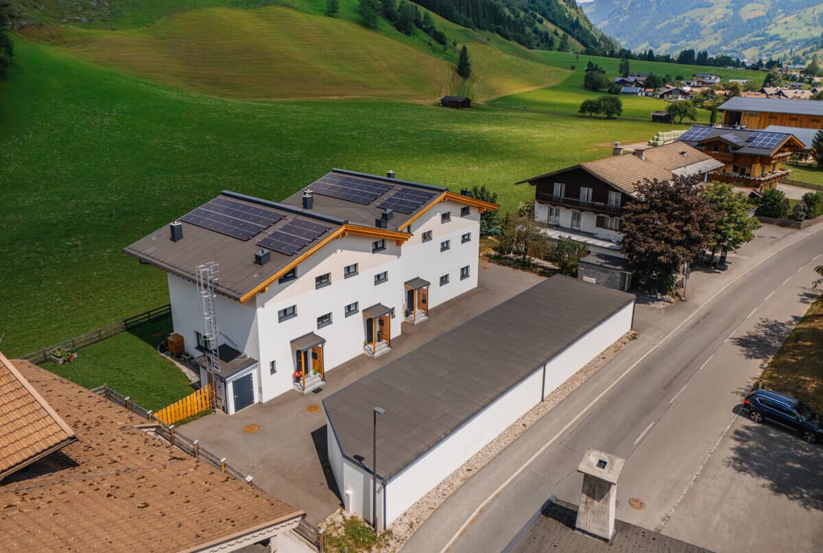 Modernes Reihenhaus mit Garten und Fernwärme in ruhiger Lage