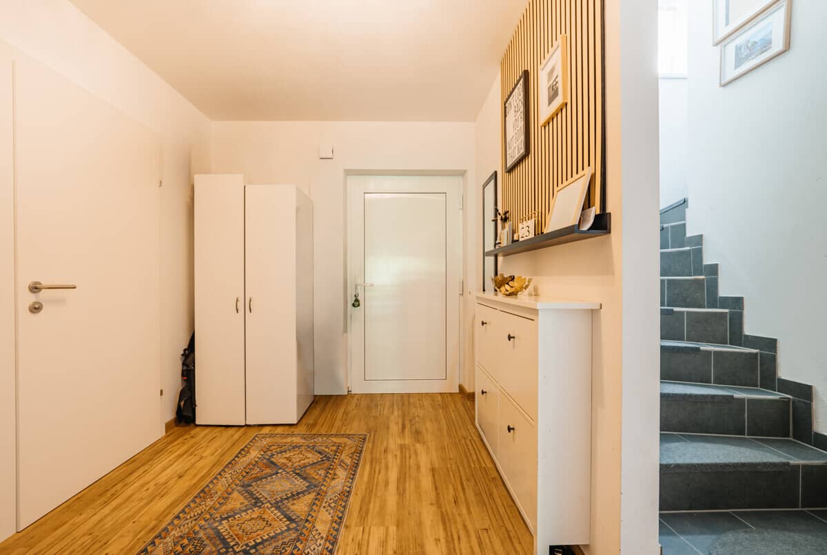 Modernes Reihenhaus mit Garten und Fernwärme in ruhiger Lage