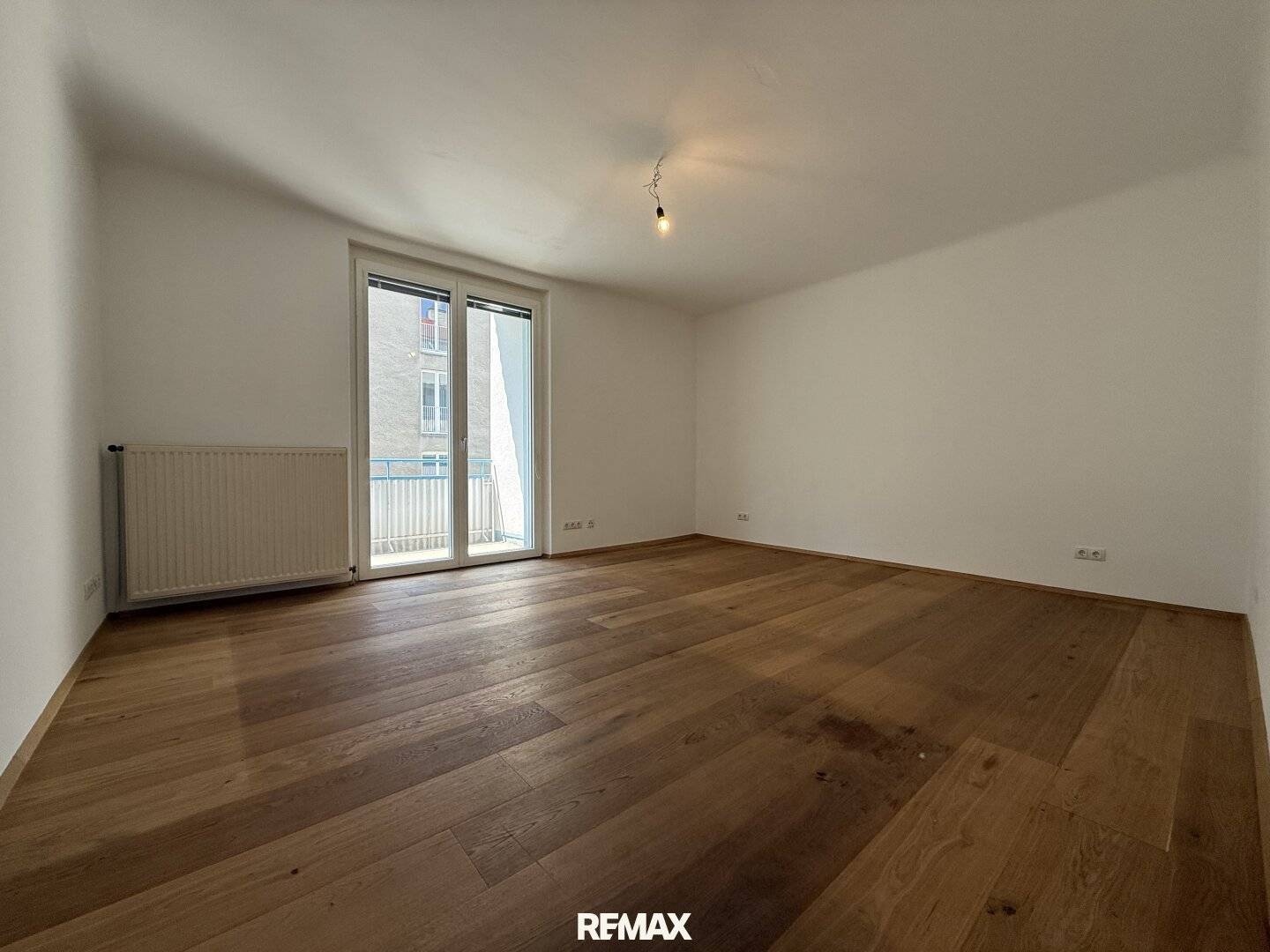 Helle 2 Zimmer Wohnung mit zwei Loggien im Fasanviertel