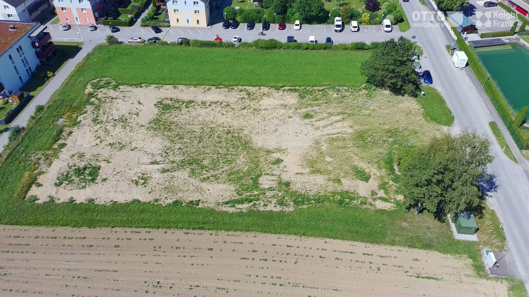 Großes Grundstück mit vielseitiger Randlage in Haag