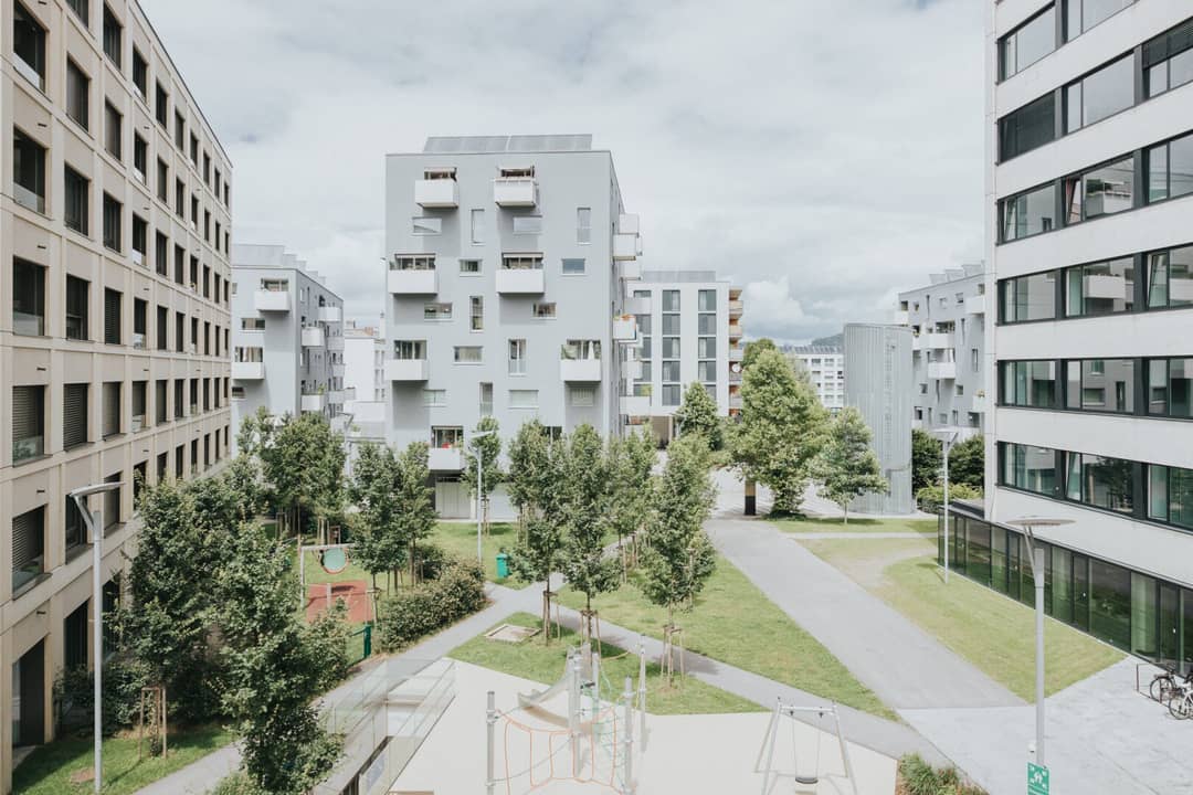 Moderne Wohnung mit zwei Loggien und Einbauküche in Salzburg