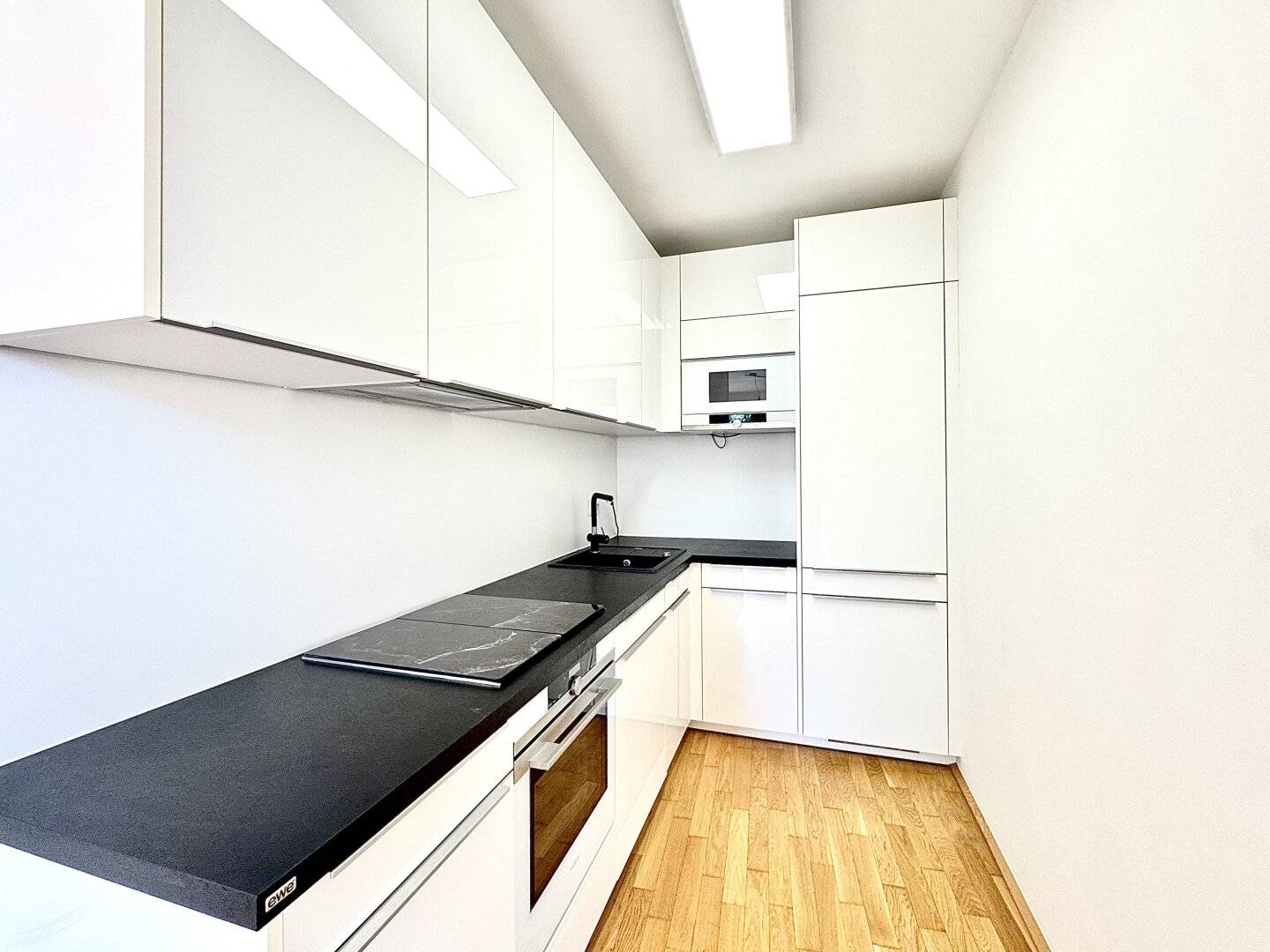 Modern 2 room apartment with balcony loggia and sauna