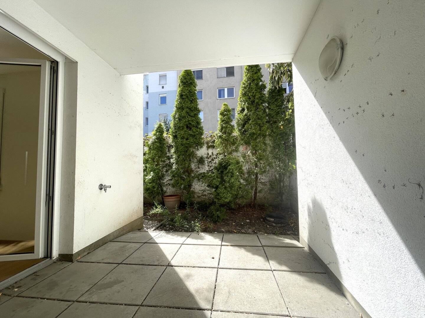Ground floor apartment with garden and loggia near Neue Donau