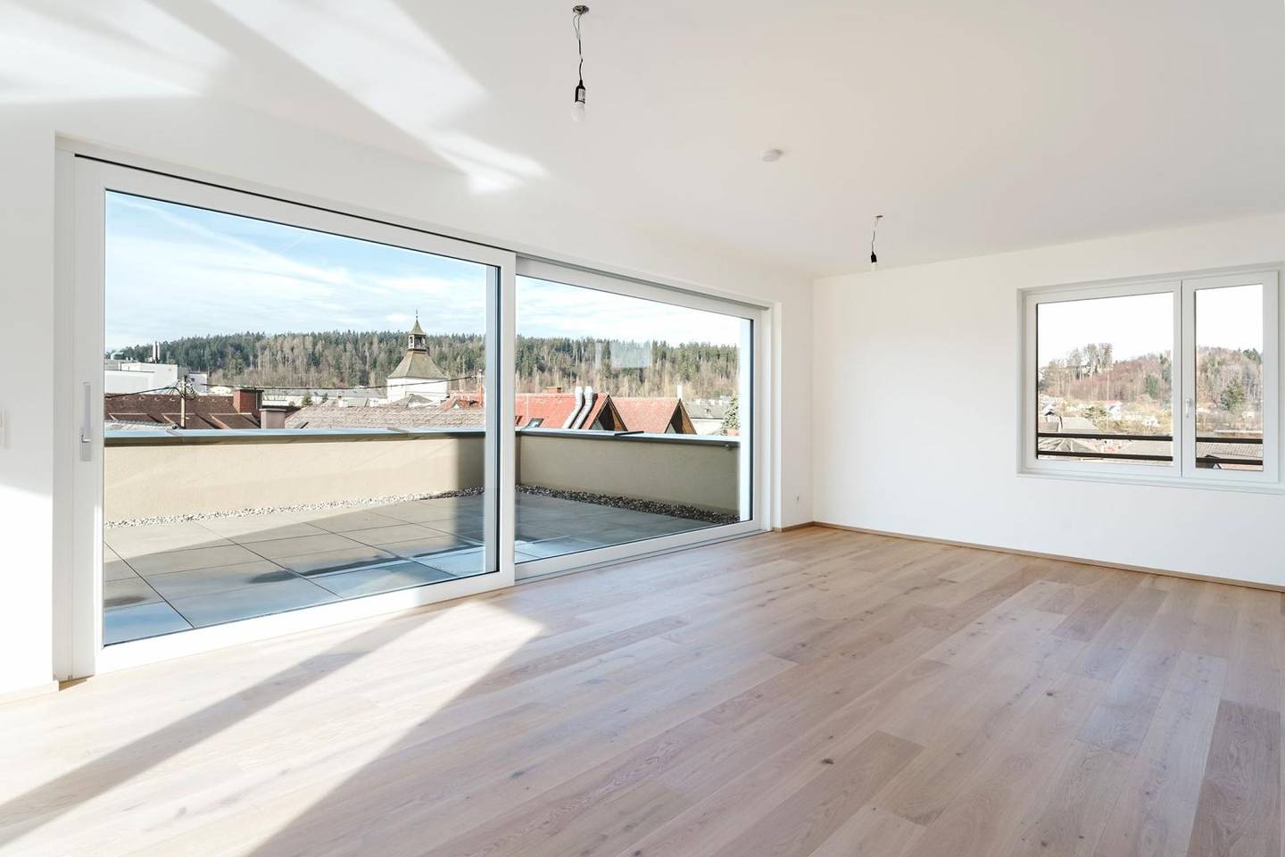 Dachgeschosswohnung mit zwei Dachterrassen und Loggia