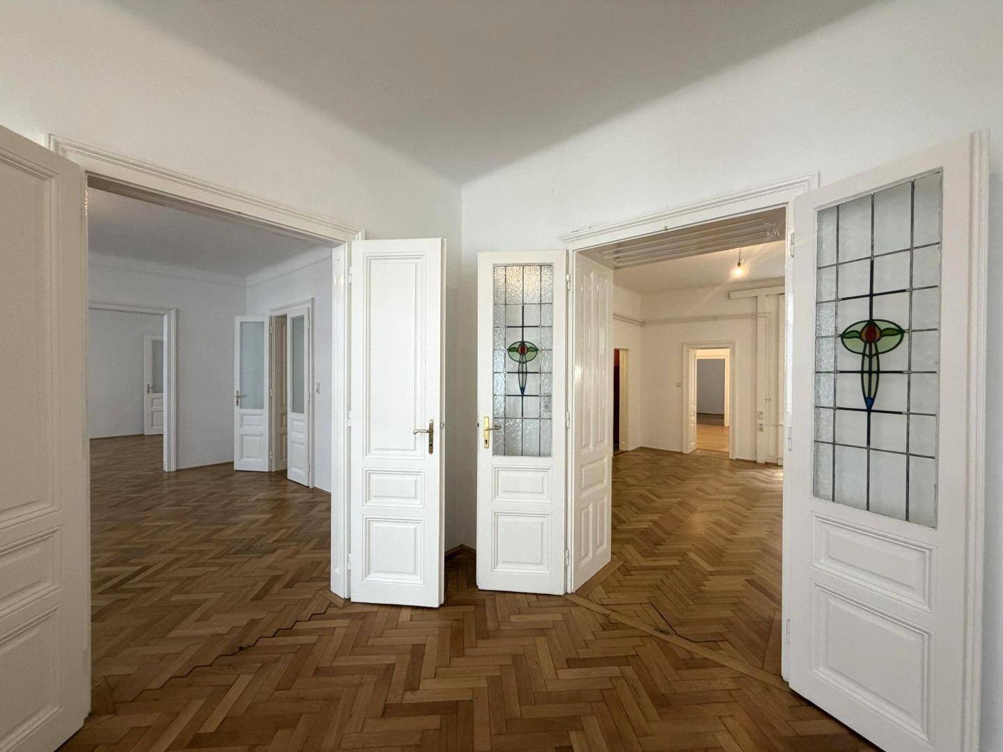 Prestigious Period Office on Wollzeile