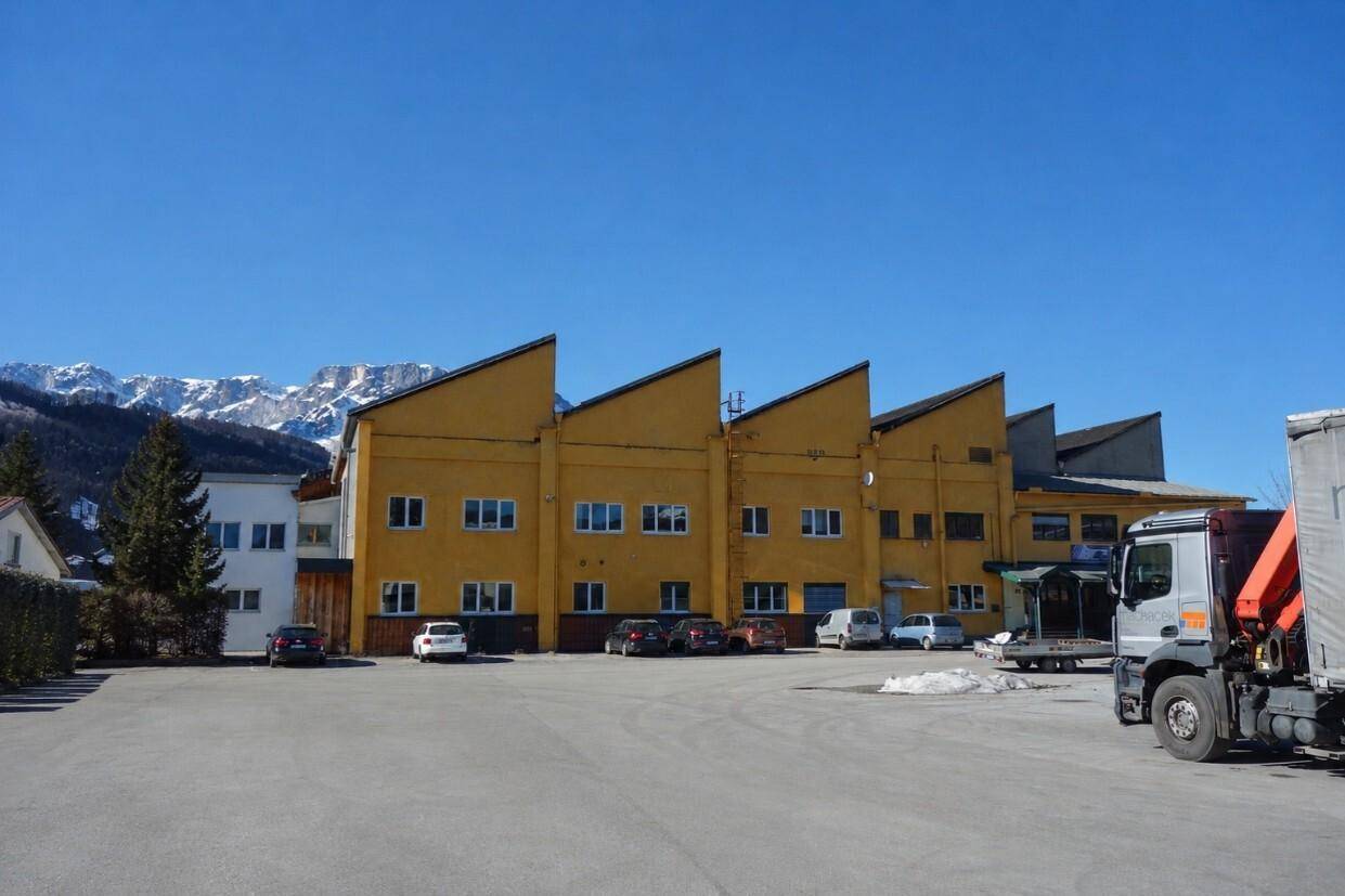 Industriegrundstück mit Ertragsobjekt