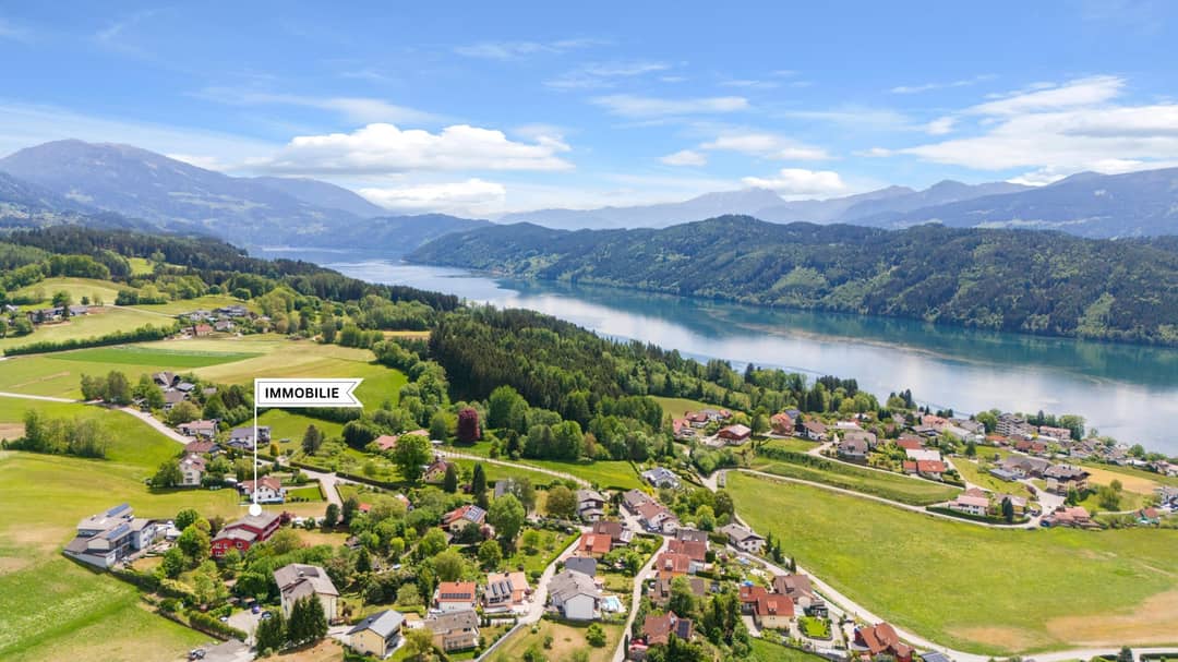 Mehrfamilienhaus mit Panoramablick und Entwicklungsgrundstück