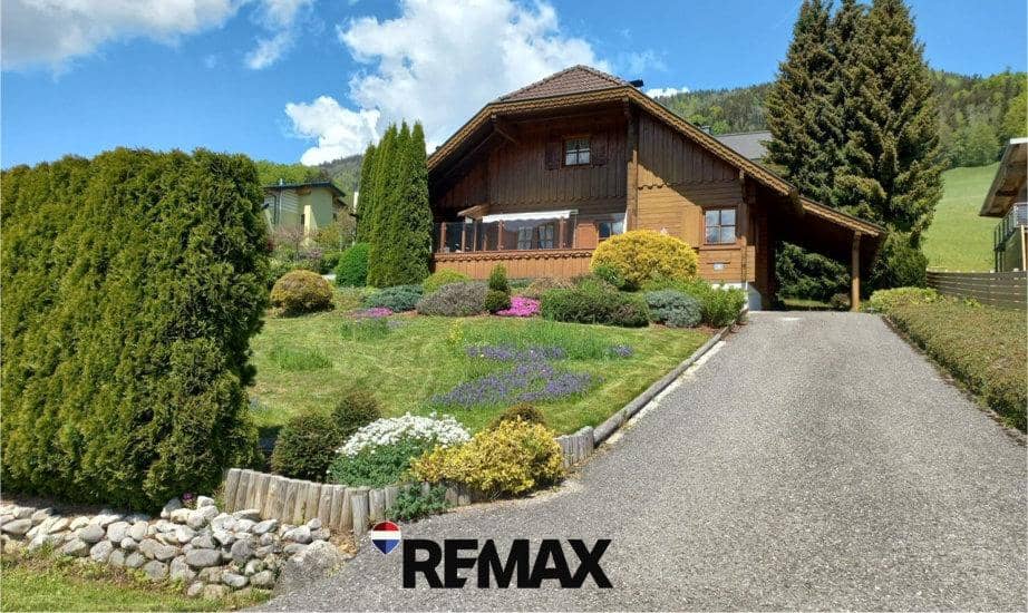 Einfamilienhaus mit Seeblick und Terrassen in Unterach am Attersee