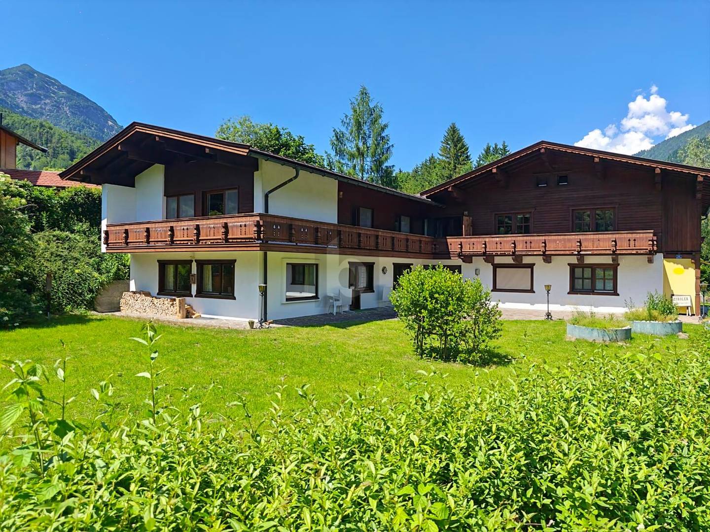Erweiterbare Einheiten und großes Grundstück Anlegerwohnung