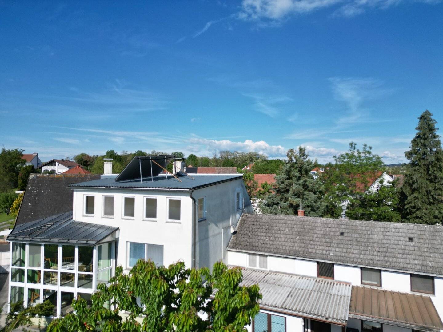 Mehrfamilienhaus mit Garten Scheune und Garagen in Draßmarkt