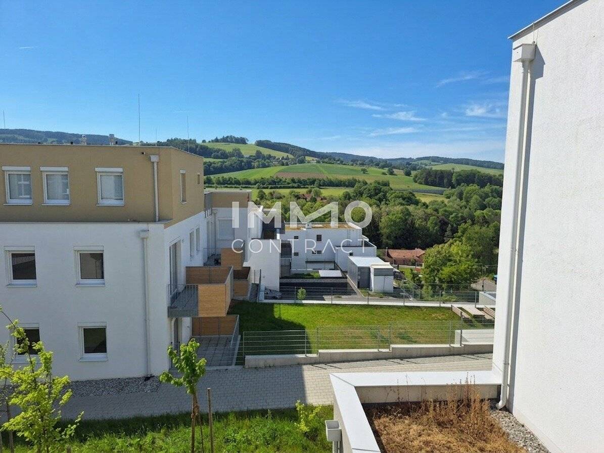 New build apartment with balcony and first occupancy in greenery
