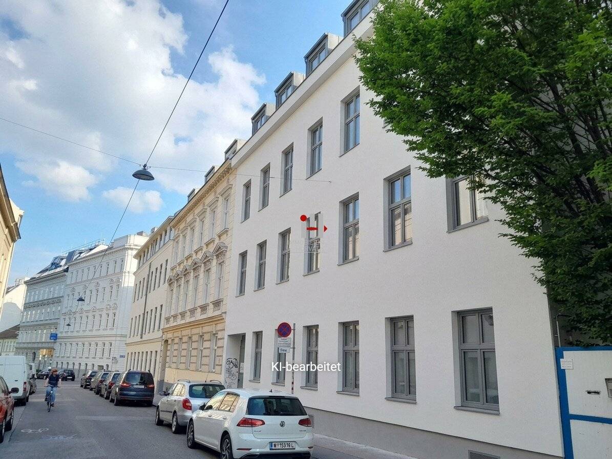 Income Property with Building Reserve in Währing Vienna