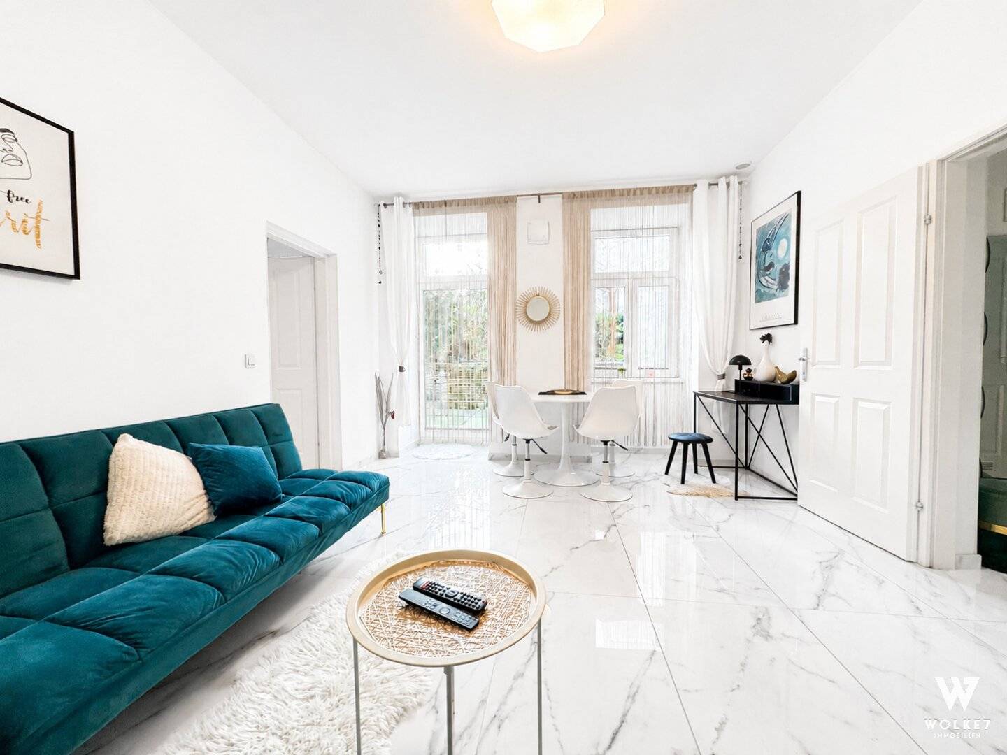 Basement apartment with terrace and garden access