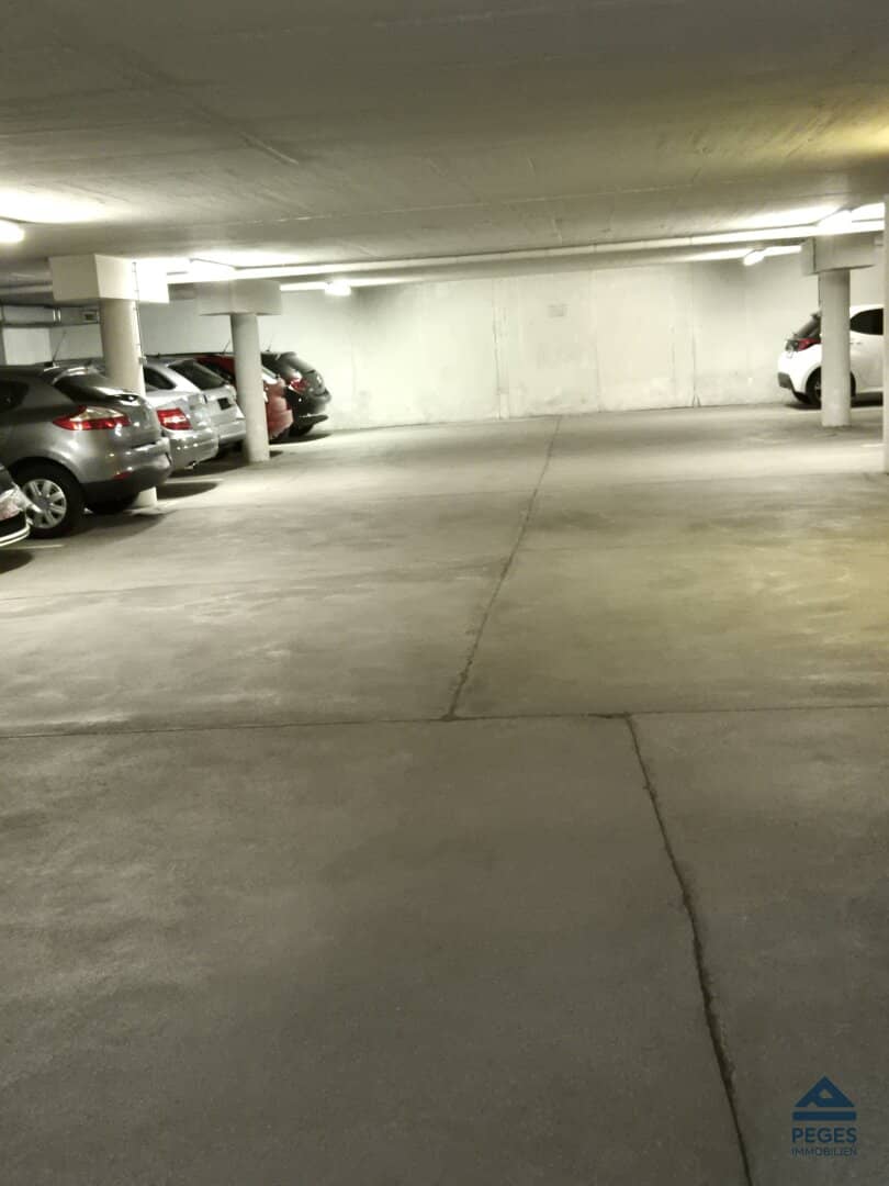 Underground parking space in small residential complex Andräviertel