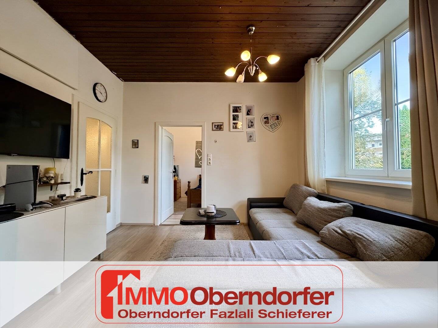 Well-maintained apartment with open kitchen and cellar storage in Itzling