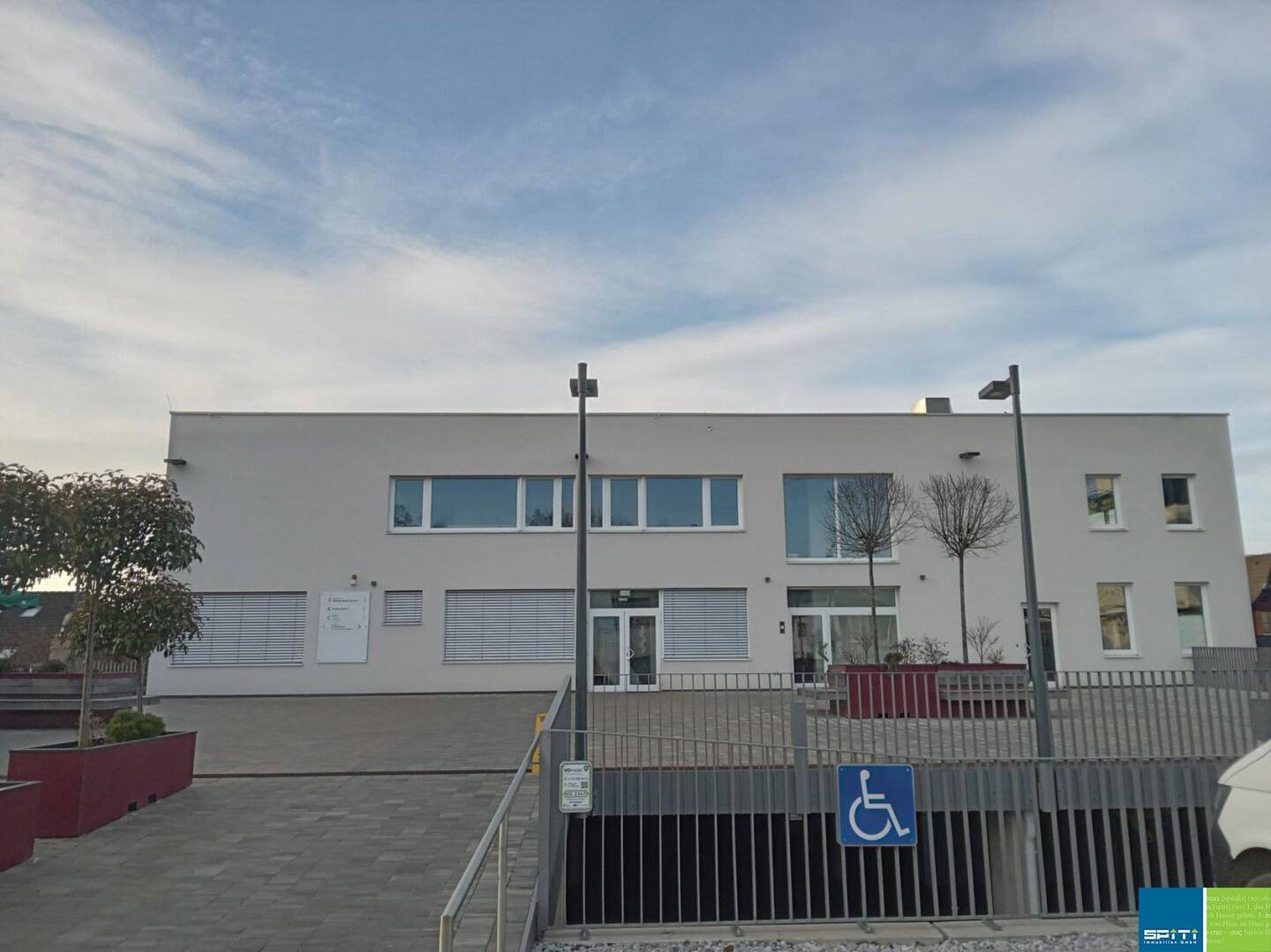 Neubau Bürofläche mit Photovoltaik und Fußbodenheizung