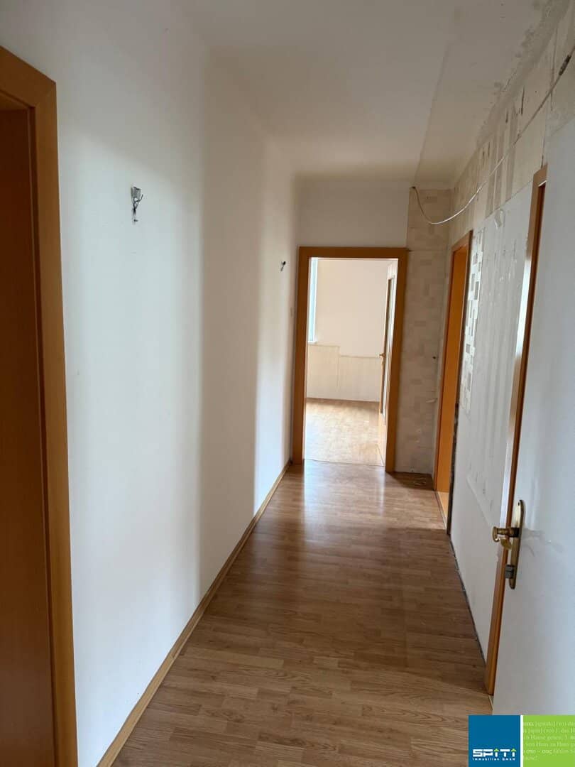 Versatile 4 Room Apartment with Renovation Potential