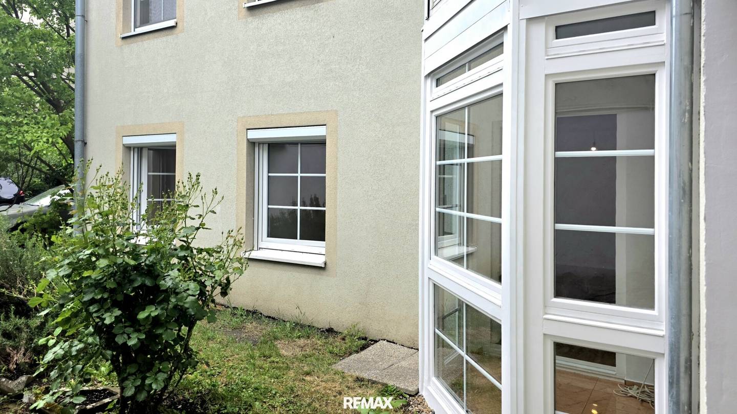 2-room apartment with wintergarden top renovated senior-friendly barrier-free