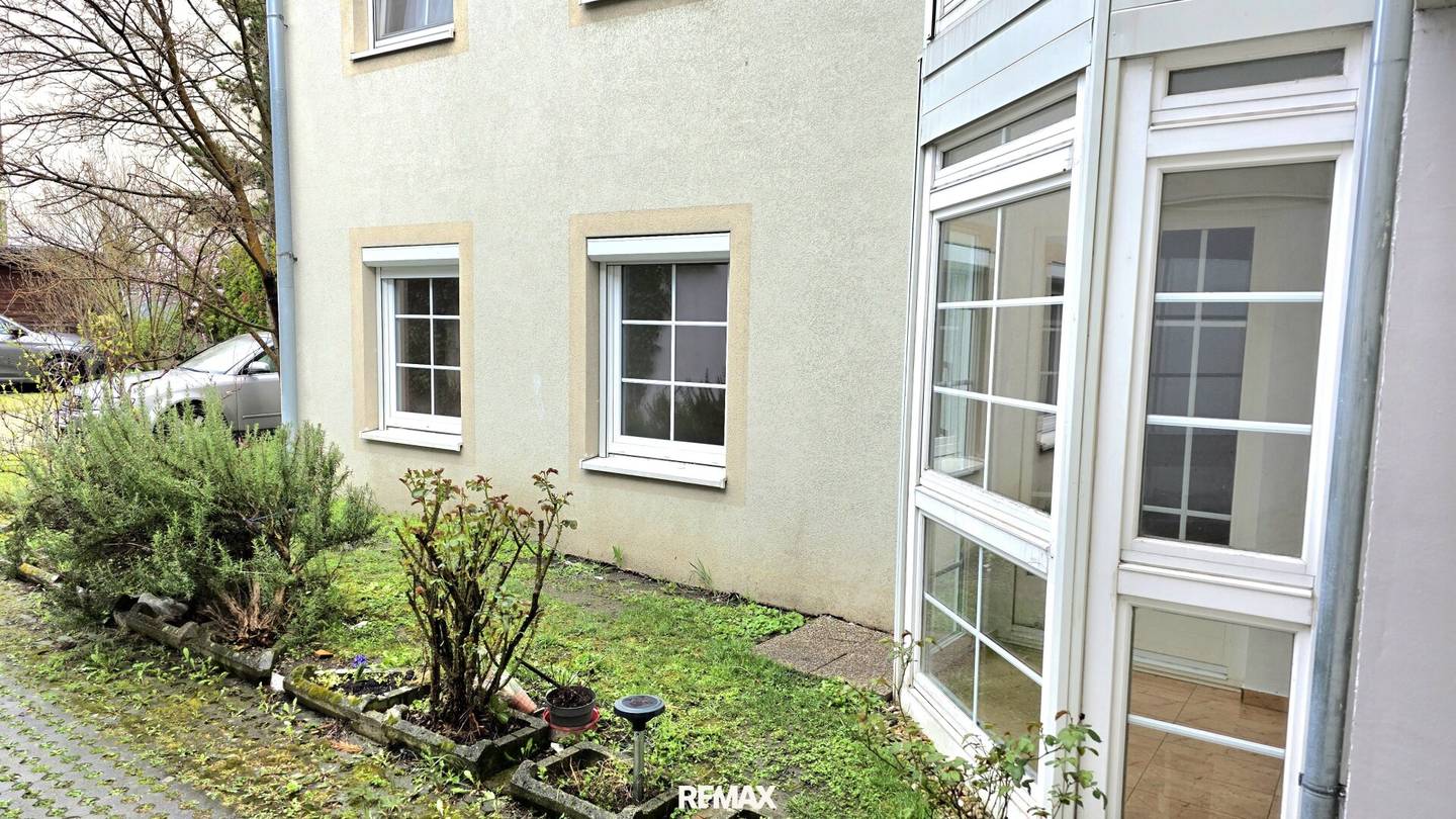 2-room apartment with wintergarden top renovated senior-friendly barrier-free