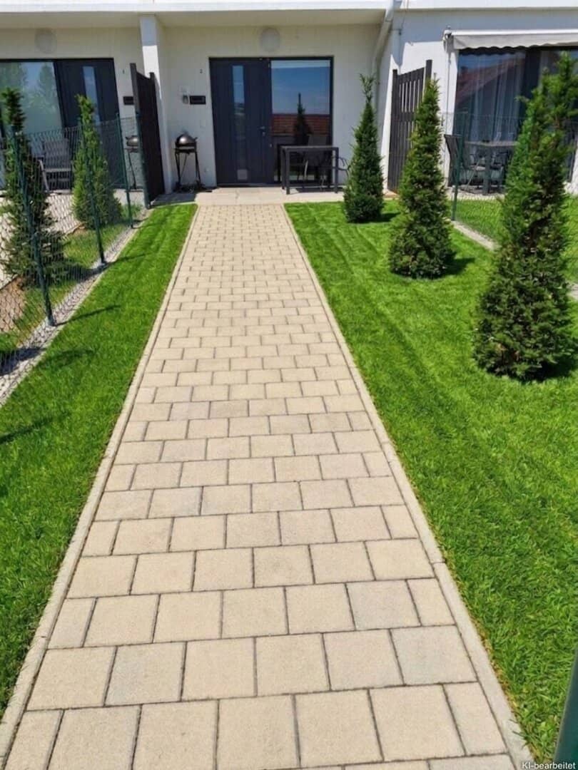 Gartenwohnung mit Terrasse und Seeblick