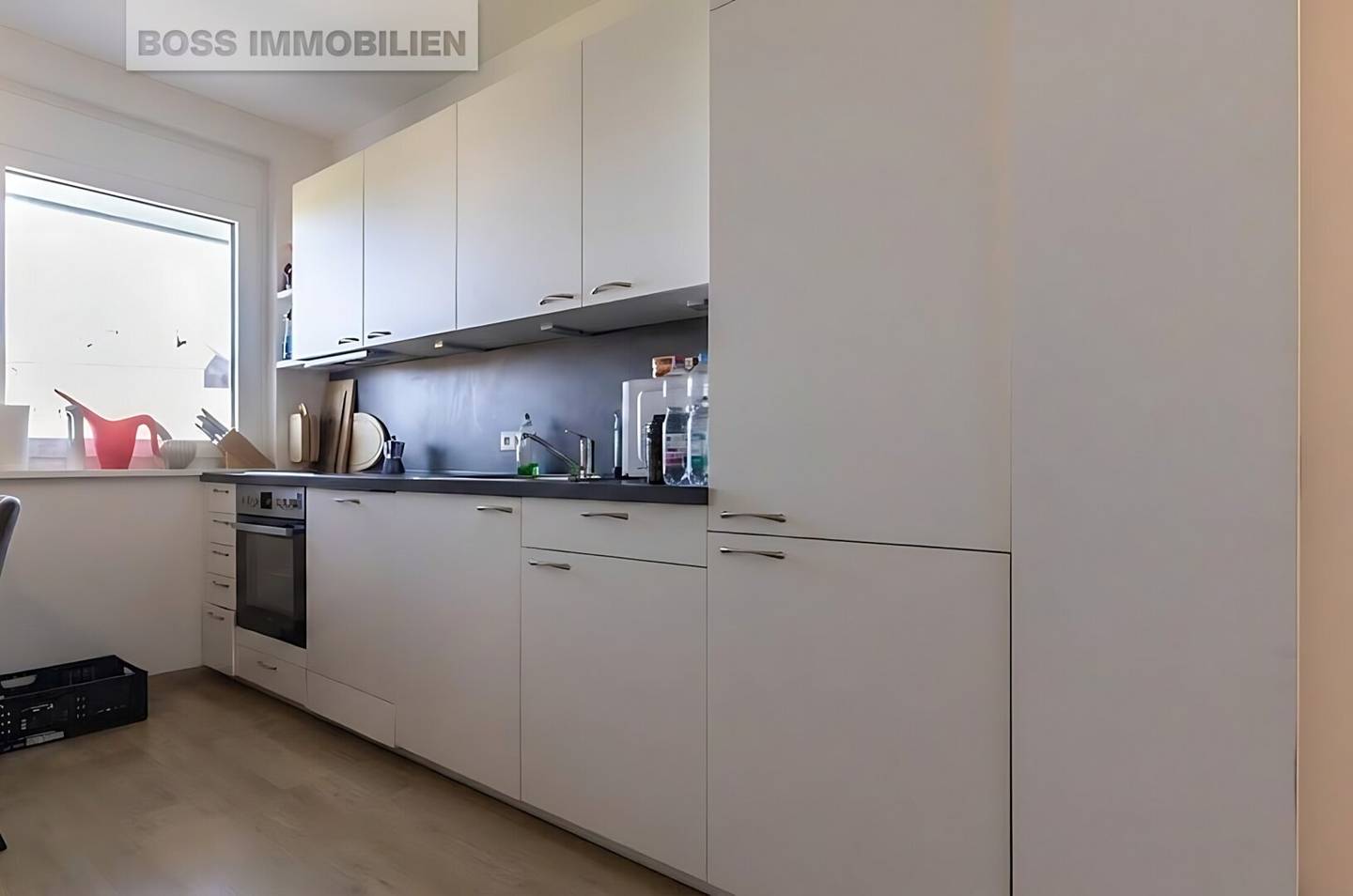 Bright apartment with sunny loggia and elevator