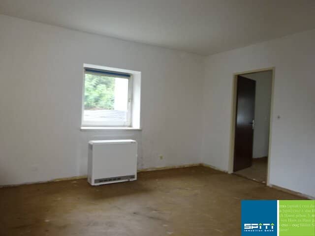 Ruhige Dachgeschosswohnung mit guter Raumaufteilung