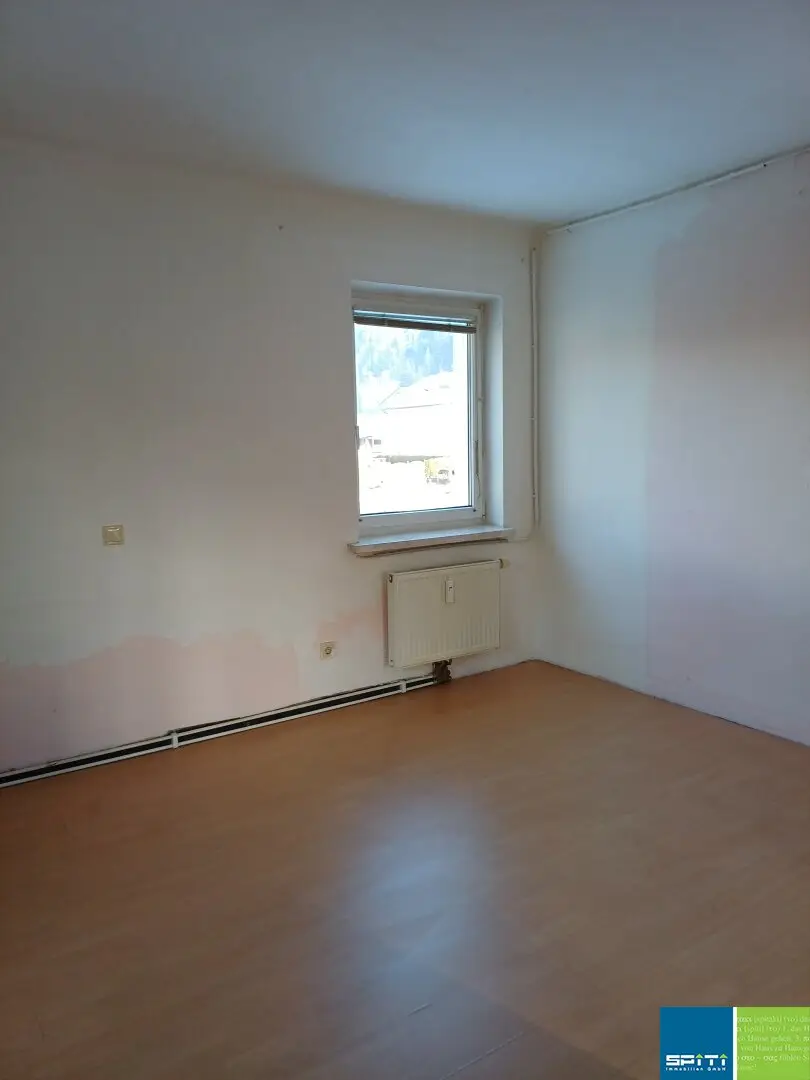 2 Zimmer Wohnung mit Gartenanteil und Keller