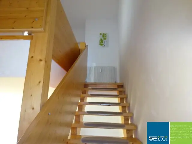 Helle Maisonettewohnung mit Balkon in ruhiger Lage