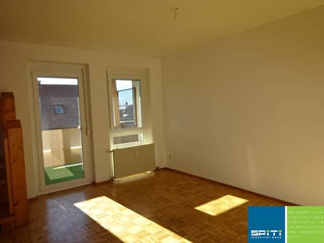 Helle Maisonettewohnung mit Balkon in ruhiger Lage