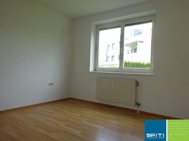 Erdgeschosswohnung mit Garten und zwei Terrassen