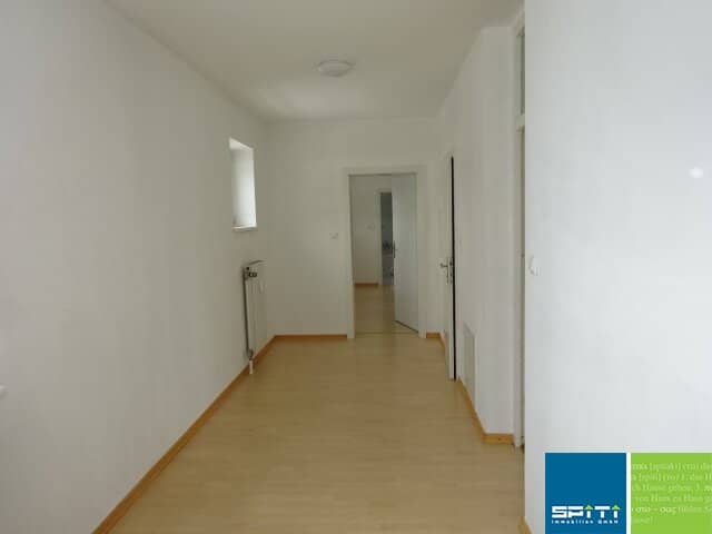 Helle 3 Zimmer Wohnung mit Westbalkon und Parkett